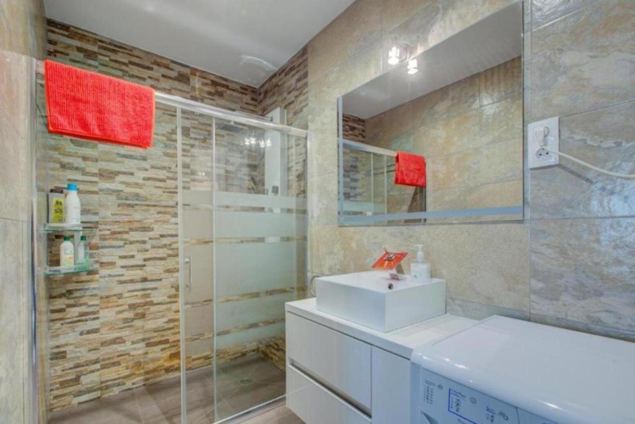 Apartamento Loft En Plaza Espana - Gran Via Madrid Dış mekan fotoğraf